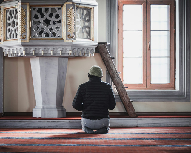 Ilustrasi doa puasa dzulhijjah. Sumber: imadc alassiry/unsplash