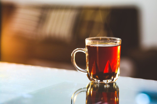 Ilustrasi teh manis untuk asam lambung. Foto: Pexels.com