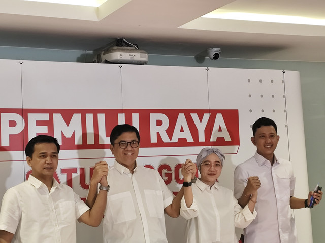 Wakil Ketua Umum PSI Andy Budiman dalam konferensi pers Pemilu Raya Satu Anggota Satu Suara, di Basecamp DPP PSI, Jakarta Pusat, Selasa (13/5/2025). Foto: Alya Zahra/kumparan