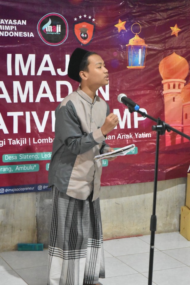 Santri peserta lomba baca puisi dalam Imaji Ramadan Creative Camp. Foto: Haryo Pamungkas