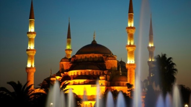 Ilustrasi mosque. Foto: Shutterstock