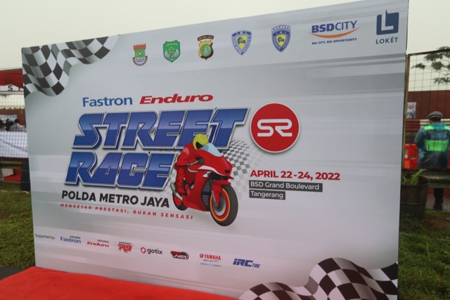 Fastron Enduro Street Race Polda Metro Jaya di BSD, Tangerang. Foto: Muhammad Ikbal/kumparan