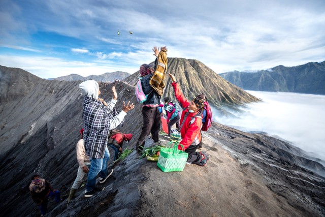 Kawasan Wisata Gunung Bromo Akan Ditutup Saat Perayaan Yadnya Kasada ...