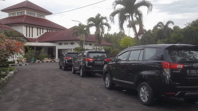 Tim KPK geledah rumah dinas Bupati Bogor, Ade Yasin, Kamis (28/4/2022). Foto: Dok. Istimewa