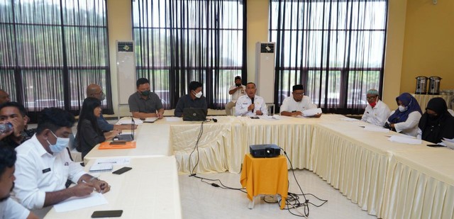 Rapat kerja sama antara Pemerintah Kota Ternate dengan PT. Indotera Nusa. Foto: Istimewa
