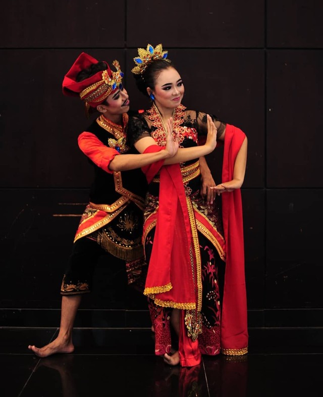 Tari Godril Warisan Budaya Lumajang | Kumparan.com