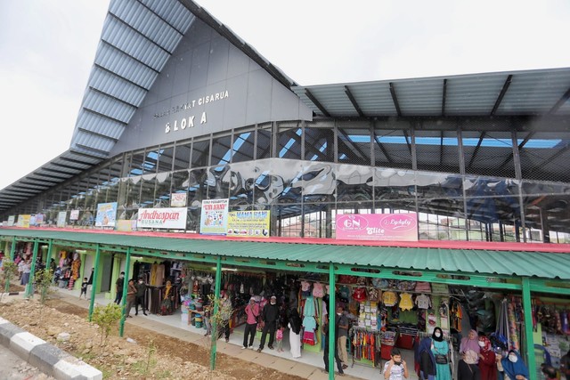 Pasar Cisarua, Bogor, lebih nyaman setelah selesai direnovasi. FOTO: Humas Jabar