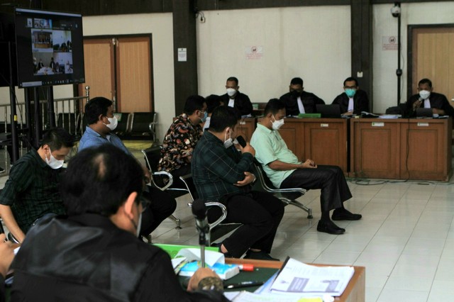 Sejumlah saksi yang dihadirkan dalam sidang kasus suap Bupati Muba (nonaktif), Dodi Reza Alex Noerdin. (ist)