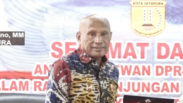 Wali Kota Jayapura, Benhur Tomi Mano. (Foto Humas Pemkot Jayapura) 