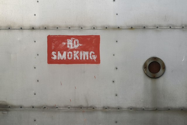 Ilustrasi Apakah Merokok Membatalkan Puasa, Foto: Pexels/Ann H