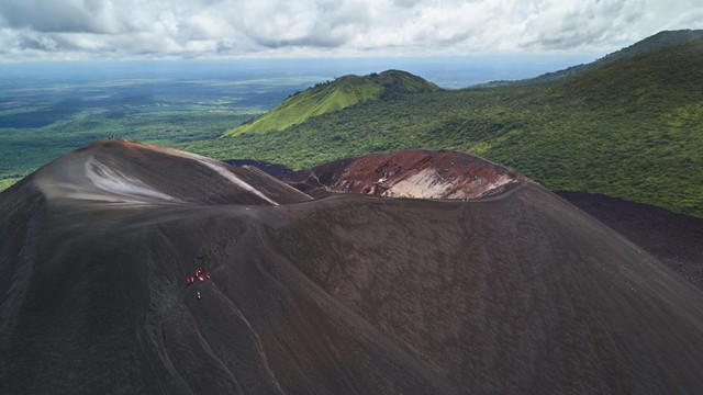 Gunung Cerro Negro di Nikaragua. Foto: PixieMe/Shutterstock