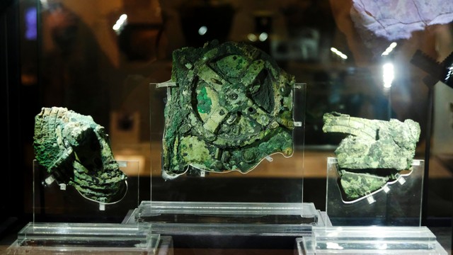 Antikythera mechanism benda yang diklaim sebagai komputer pertama di dunia. 
 Foto: Alexandros Michailidis/Shutterstock