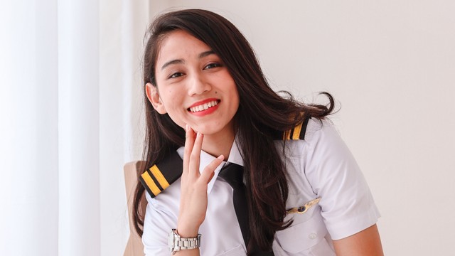 Athira Farina, seorang Pilot perempuan. Foto: Dok. Pribadi