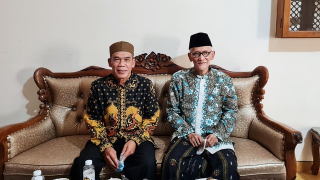 Ketua Umum MUI K.H. Miftachul Akhyar (kanan) bersama Ketua Majelis Syar'i Syarikat Islam KH. Dr. Sodikun. Foto: Dok. Istimewa