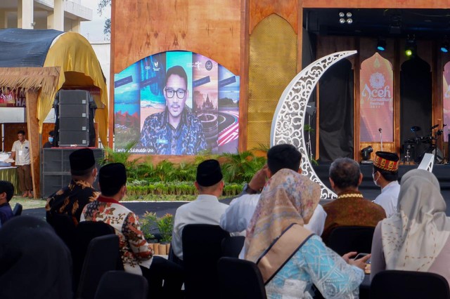 Sandiaga Uno memberikan sambutan secara virtual di event Aceh Ramadhan Festival. Foto-foto: Disbudpar Aceh 