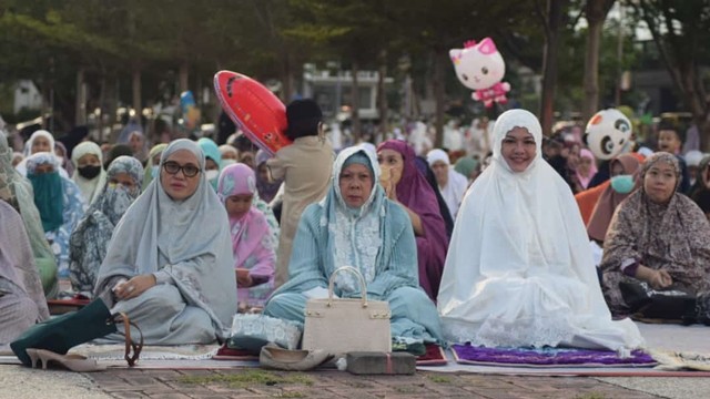 Foto: Suasana Salat Id di Kota Palu (127606)