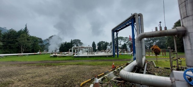 Sumur panas bumi  yang menyuplai PLTP 3MW condensing di Kamojang (sumber foto: BRIN)