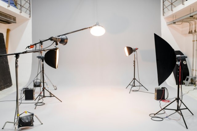 Ilustrasi lighting. Foto: Shutterstock