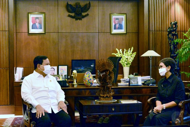 Prabowo Bertemu Retno Marsudi Bahas Diplomasi hingga Peran di DK PBB (95211)