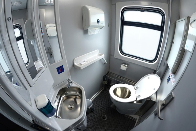 Ilustrasi toilet kereta. Foto: Krysja/Shutterstock