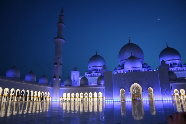 Macam-Macam Sholat Malam dalam Islam beserta Keutamaannya | kumparan.com