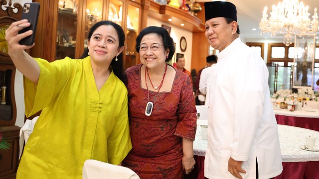 Prabowo Subianto saat silaturahmi ke rumah Megawati, Senin (2/5/2022). Foto: Dok. Istimewa