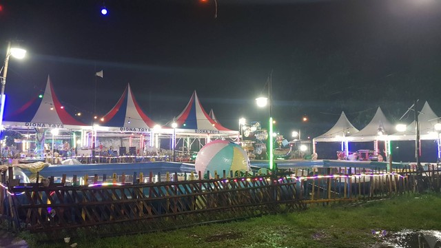 Pasar malam di Bekasi Timur / Foto: Sativa Alifia Putri