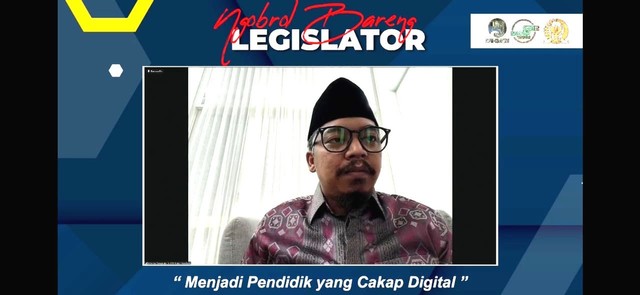 Webinar Series: Ngobrol bareng Legislator bertajuk "Menjadi Pendidik Yang Cakap Digital", pada Jumat (25/03/2022). Foto: tangkapan layar