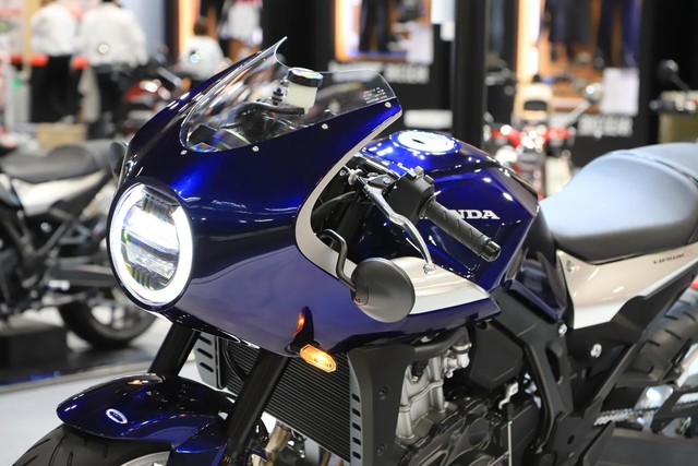 Honda Hawk 11 Debut di Osaka Motorcycle Show 2022, Ini Wujudnya (59246)