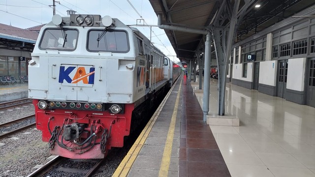 Kereta api (KA) Cikuray rute Garut - Pasar Senen.  Foto: KAI
