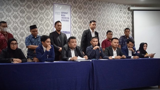 Perhimpunan Advokat Indonesia (Peradi) cabang Gorontalo saat menggelar konferensi pers. Foto: Dok istimewa