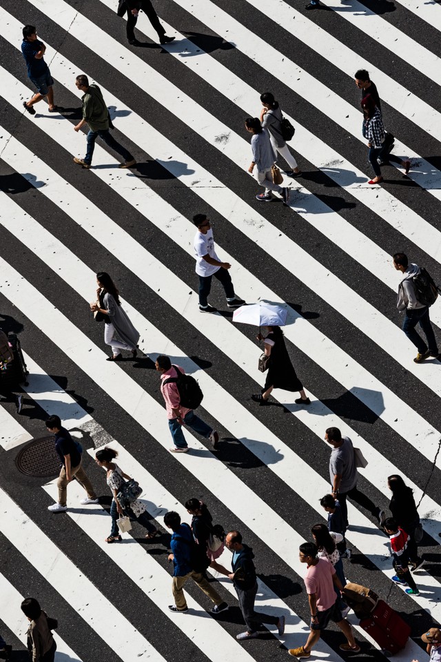 contoh surat permohonan izin. Foto : Unsplash/Ryoji Iwata