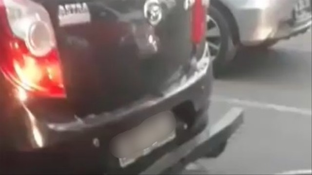 Bumper besi berduri pada mobil yang membahayakan pengguna jalan lainnya. Foto: Facebook/Cepi Suganda