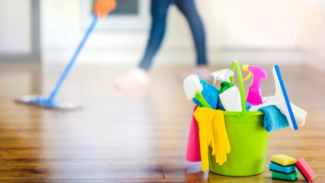 Ilustrasi pembenahan kamar hotel (housekeeping). Foto: Krasula/shutterstock