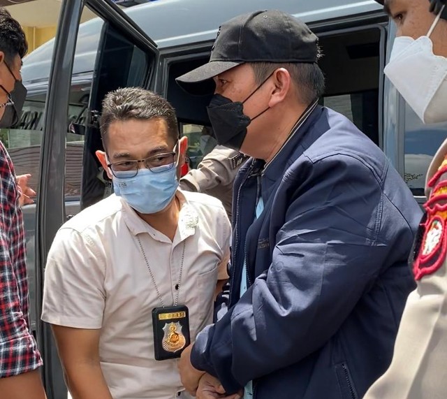 Ketua Kadin Kalbar Ditangkap di Sebuah Kafe di Jakarta Barat  (53490)