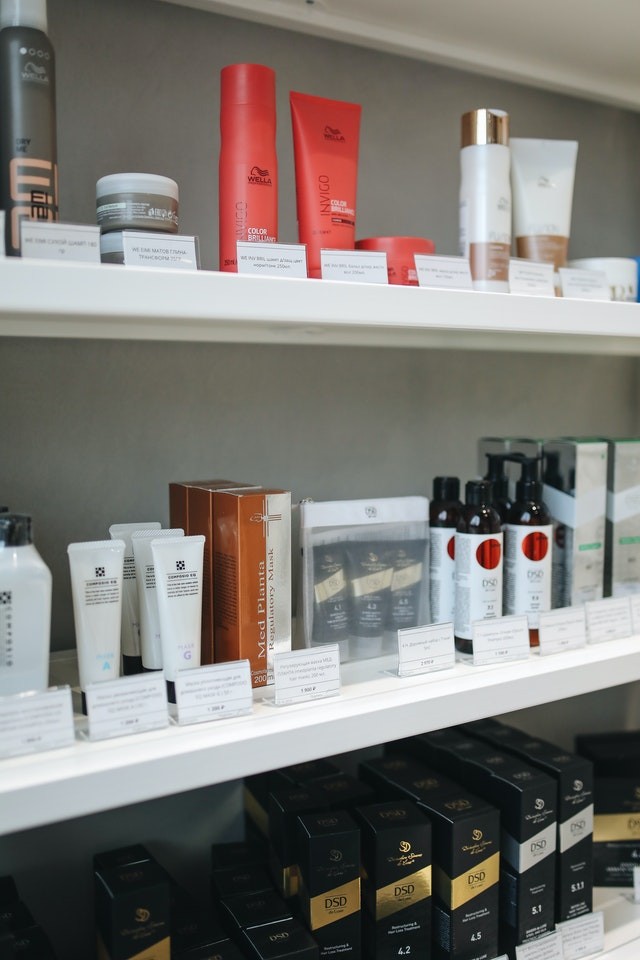 Ilustrasi produk skincare (Photo by Polina Tankilevitch from Pexels)