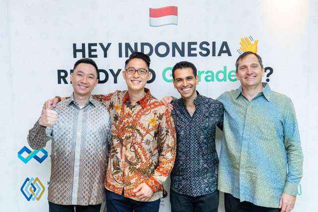 Tan Hui Lynn, Andrew Haryono, David Grant, dan Jeremy Ng, bergabung bersama Gotrade Indonesia. Foto: dok. Gotrade Indonesia