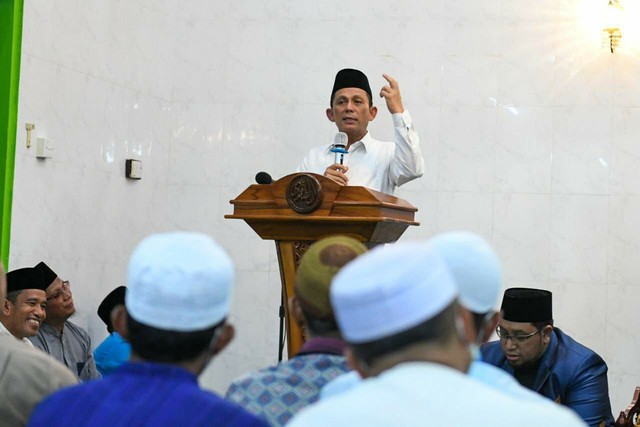 Safari Ramadan Gubernur Kepri, Ansar: Jadikan Puasa untuk Memperbaiki Diri (46607)