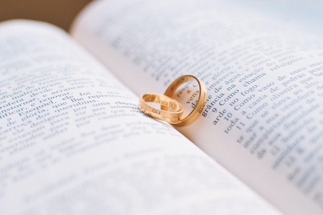 Contoh surat pernyataan belum pernah menikah, Foto: Pexels/Caio