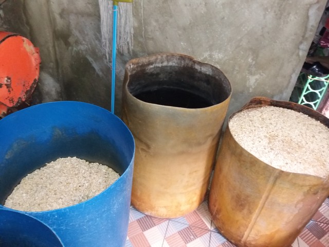 Stok kedelai di pabrik tempe Ibu Cuci, Malabar, Kota Bogor (Sumber: dokumentasi pribadi)