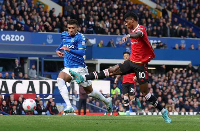Manchester United Adalah Lelucon, Ada Hama yang Harus Dibuang (162745)