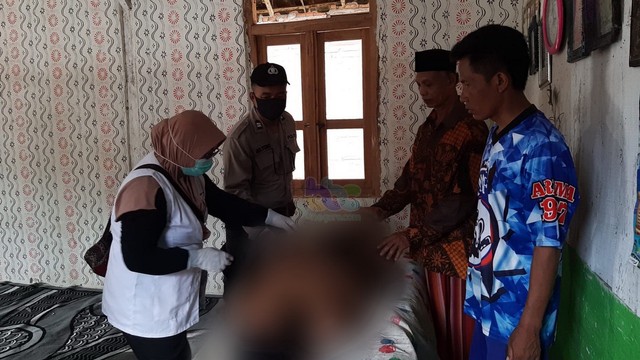 Tersengat Listrik Saat Perbaiki Pompa Air Warga Bojonegoro Tewas