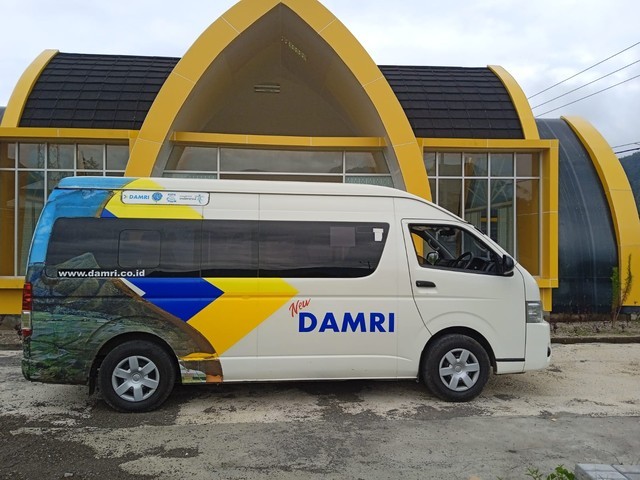 Ilustrasi mobil damri. Foto: Dokumentasi Damri