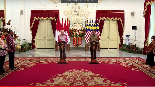 Konpers Presiden Jokowi dengan PM Malaysia Ismail Sabri Yakoob. Foto: You Tube Sekretariat Presiden