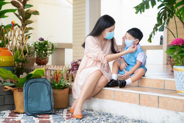 Ilustrasi mencegah anak terpapar virus Corona. Foto: anek.soowannaphoom/Shutterstock