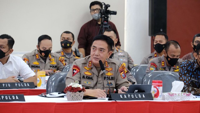 Komisi 3 DPR Desak Kapolda Riau Usut Perusahaan Besar Gasak Hutan Lindung (35518)