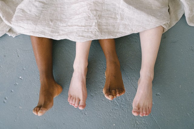 Ilustrasi berhubungan suami istri. Foto: pexels