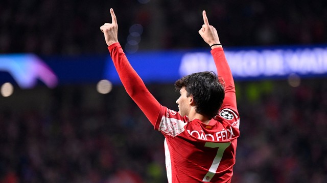 Selebrasi pemain Atletico Madrid Joao Felix setelah menjebol gawang Manchester United pada pertandingan sepak bola Liga Champions UEFA di stadion Wanda Metropolitano di Madrid. Foto: Oscar Del Pozo/AFP