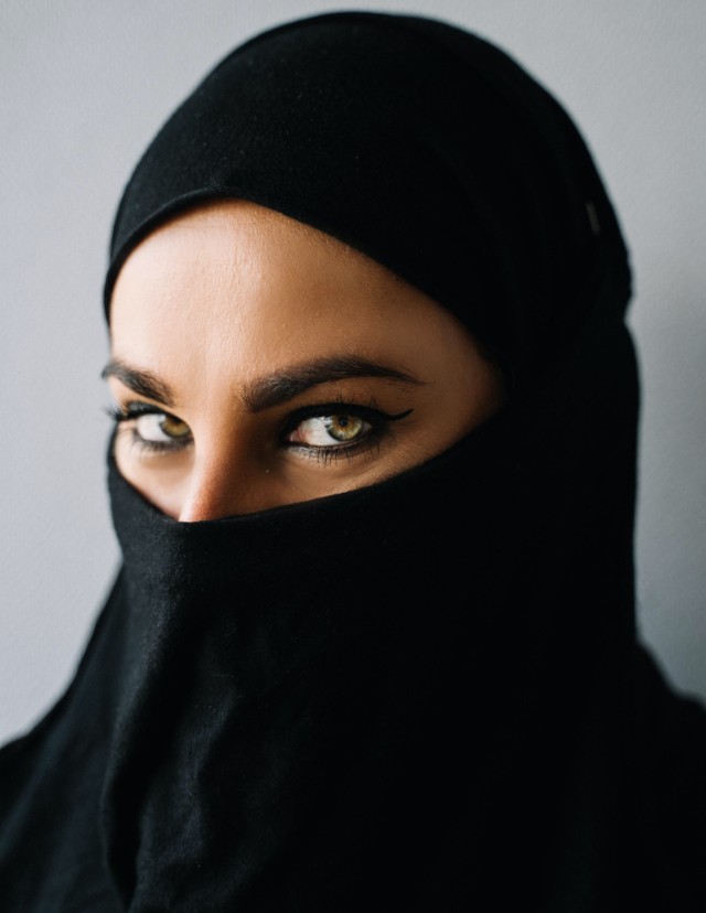 Ilustrasi perempuan Arab (Sumber: Anna Terezevich/Pexels.com)