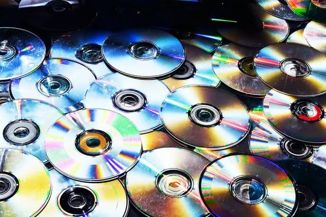Cara burn CD penting untuk diketahui sebelum menggunakannya. Foto: Unsplash.com